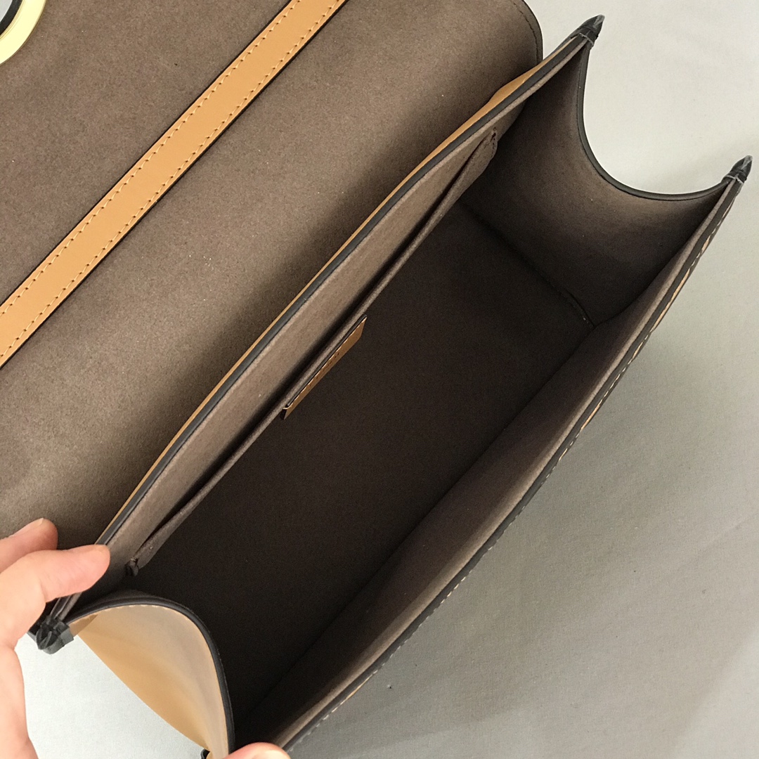 F*endi Bag Top Quality 25*11*19CM