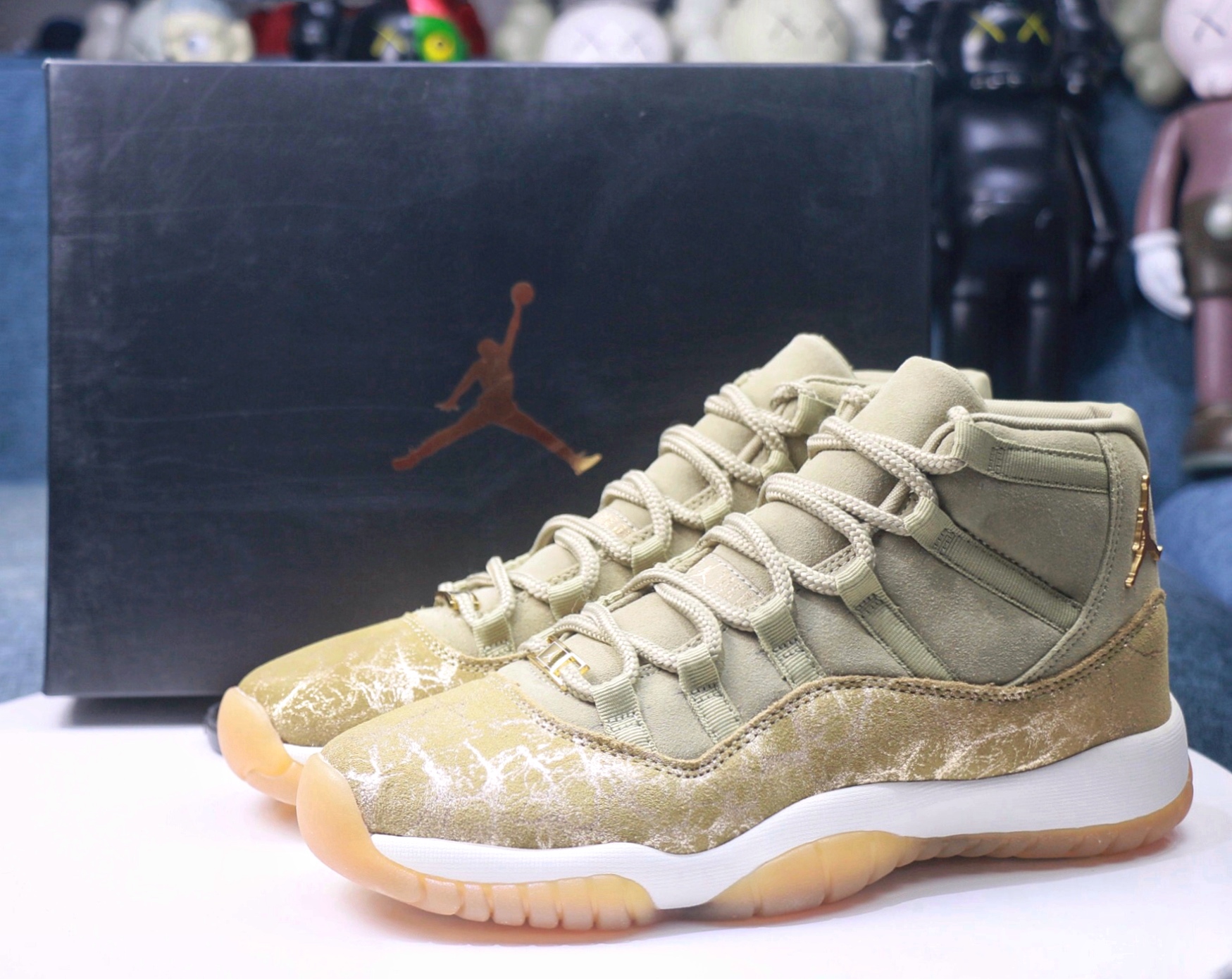 Air Jordan 11 “Olive Lux”