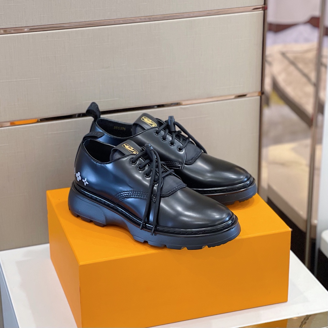 Men L*ouis V*uitton Top Sneaker