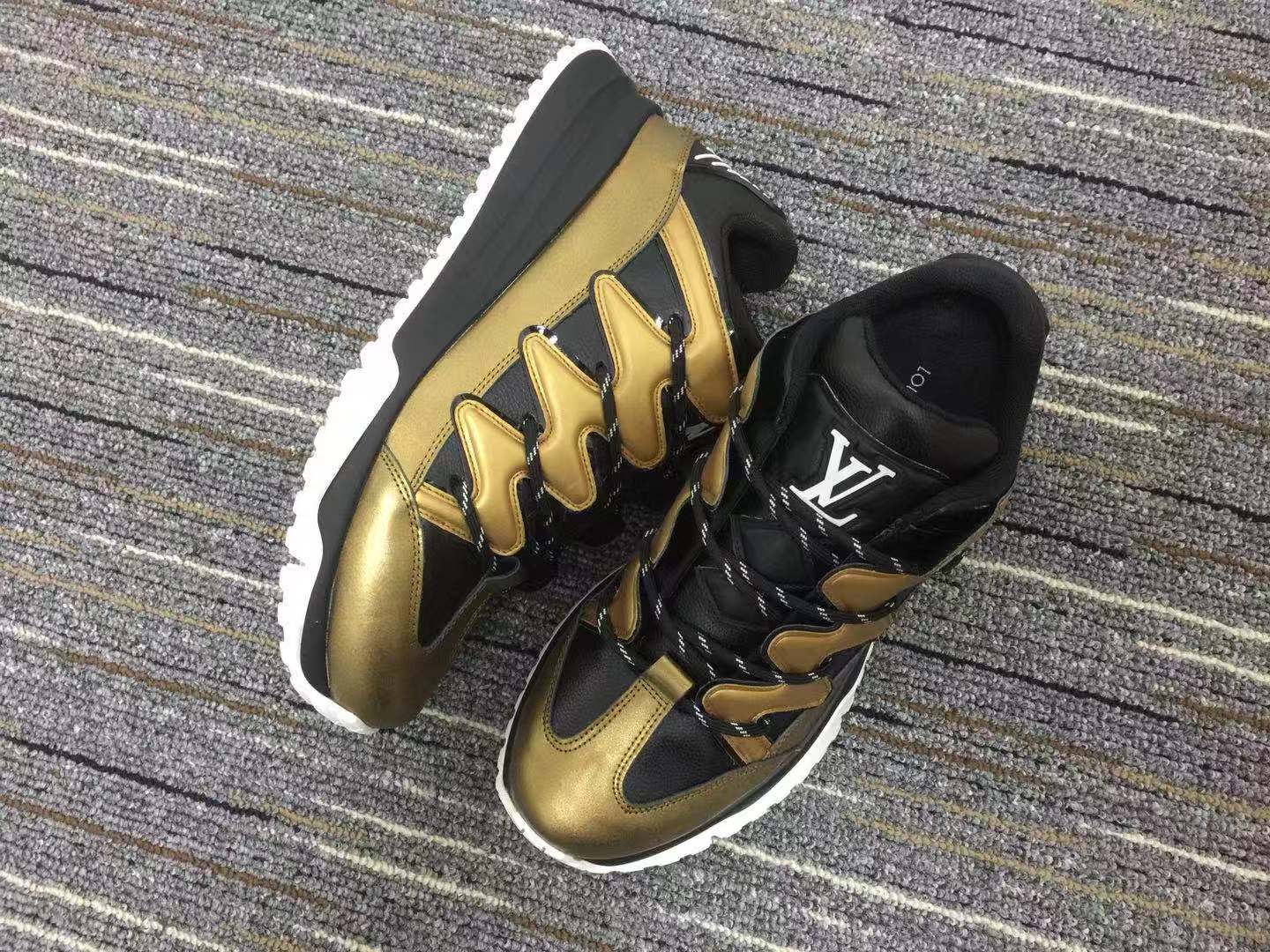 Men L*ouis V*uitton Run Away Top Sneaker