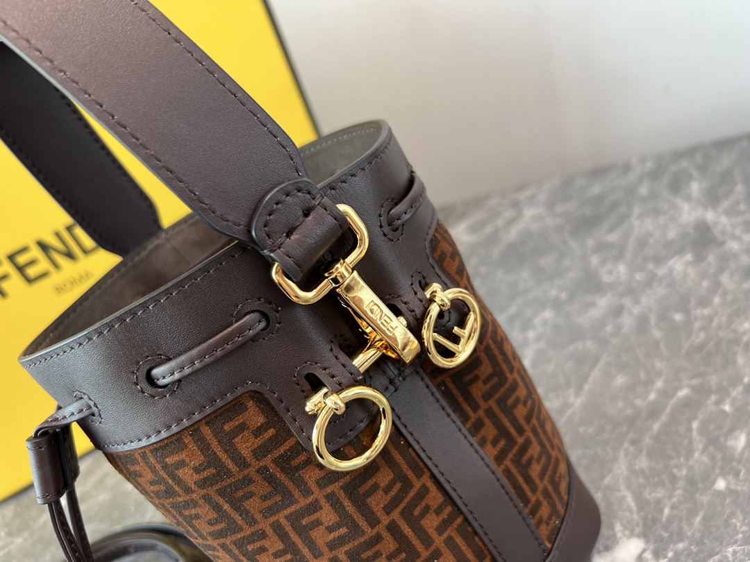 F*endi Bag Top Quality 12*10*18CM