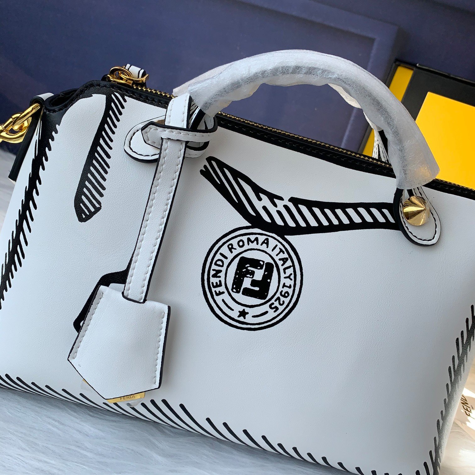 F*endi Top Bag 27*15*13cm