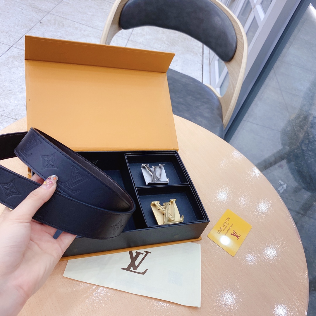 L*ouis V*uitton Belts Top Version