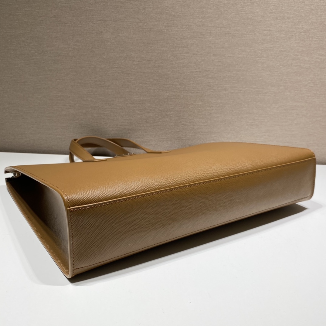 P*rada Bag Top Quality 40*40*9CM