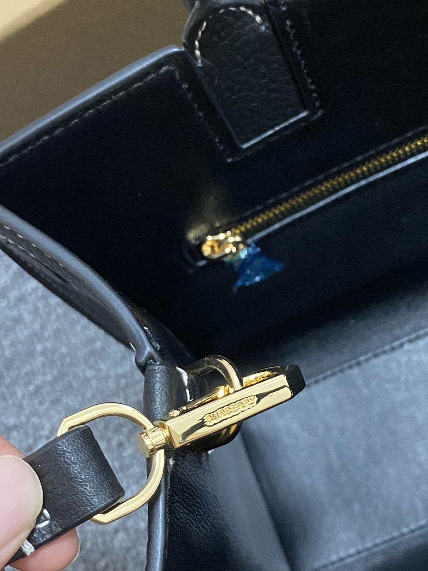 B*urberry Bag Top Quality 27*11*20CM