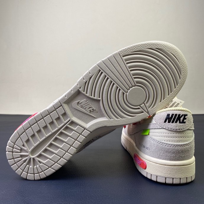from O*ff-W*hite x Nike Dunk Low