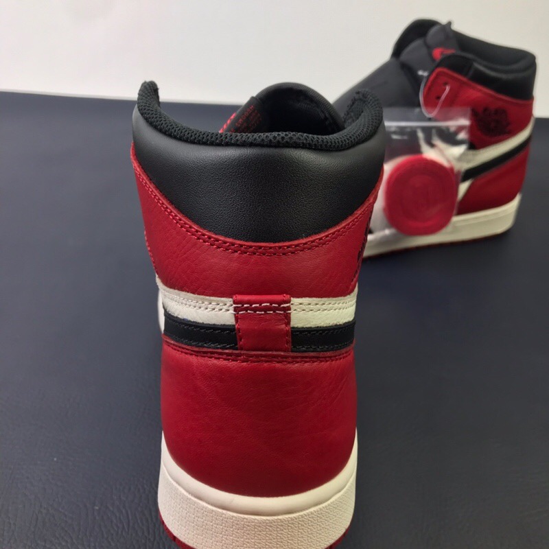 Air Jordan 1 Bred Toe 555088-610