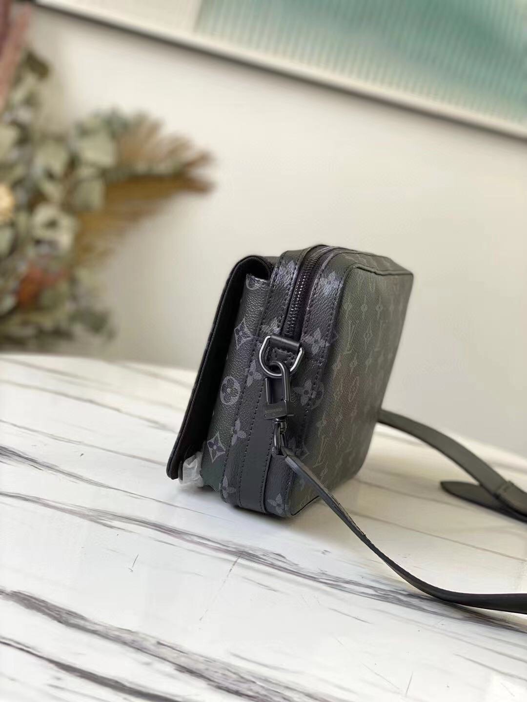 L*ouis V*uitton Bag Top Quality 23.5*17*6CM