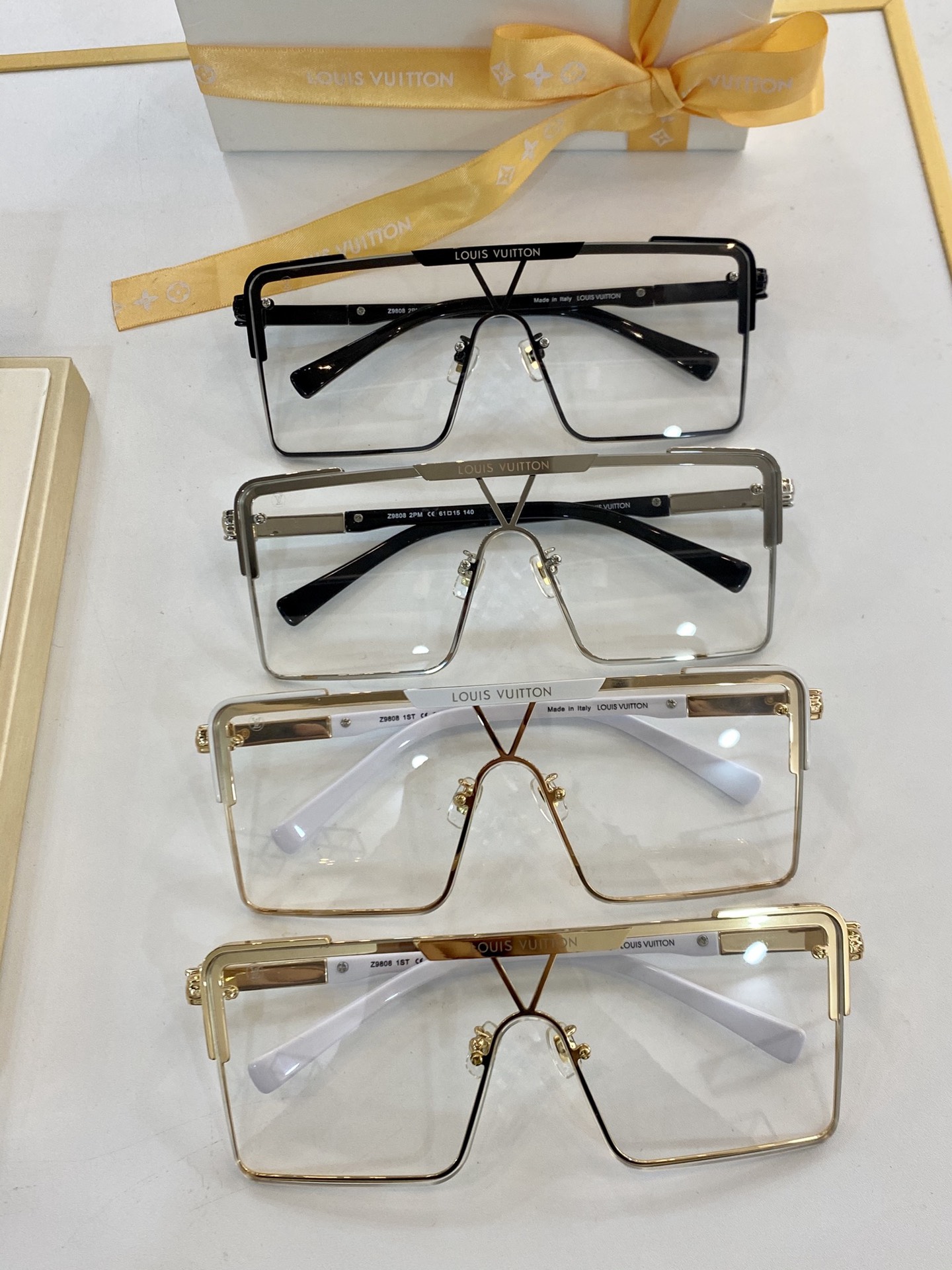 L*ouis V*uitton Glasses Top