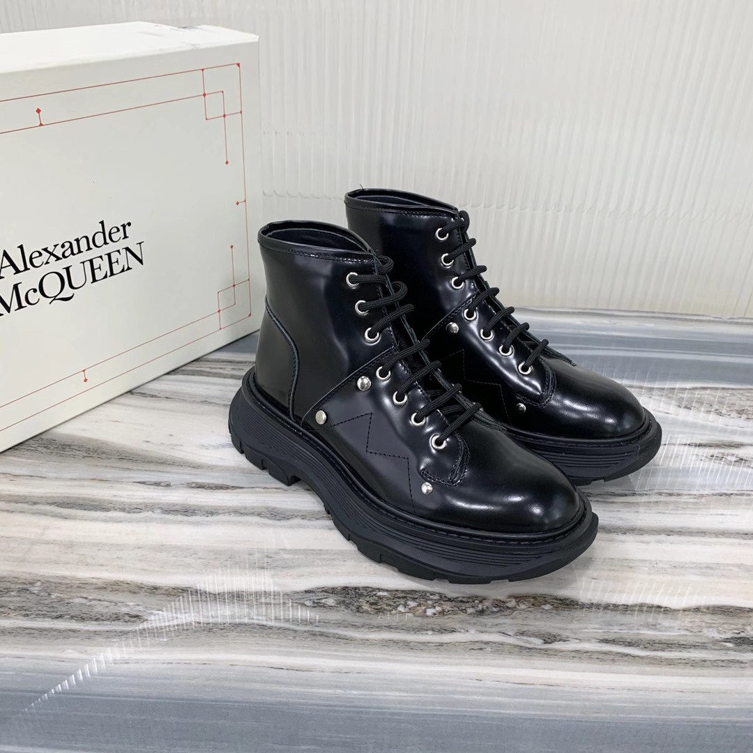 Women A*exander M*queen Sneaker