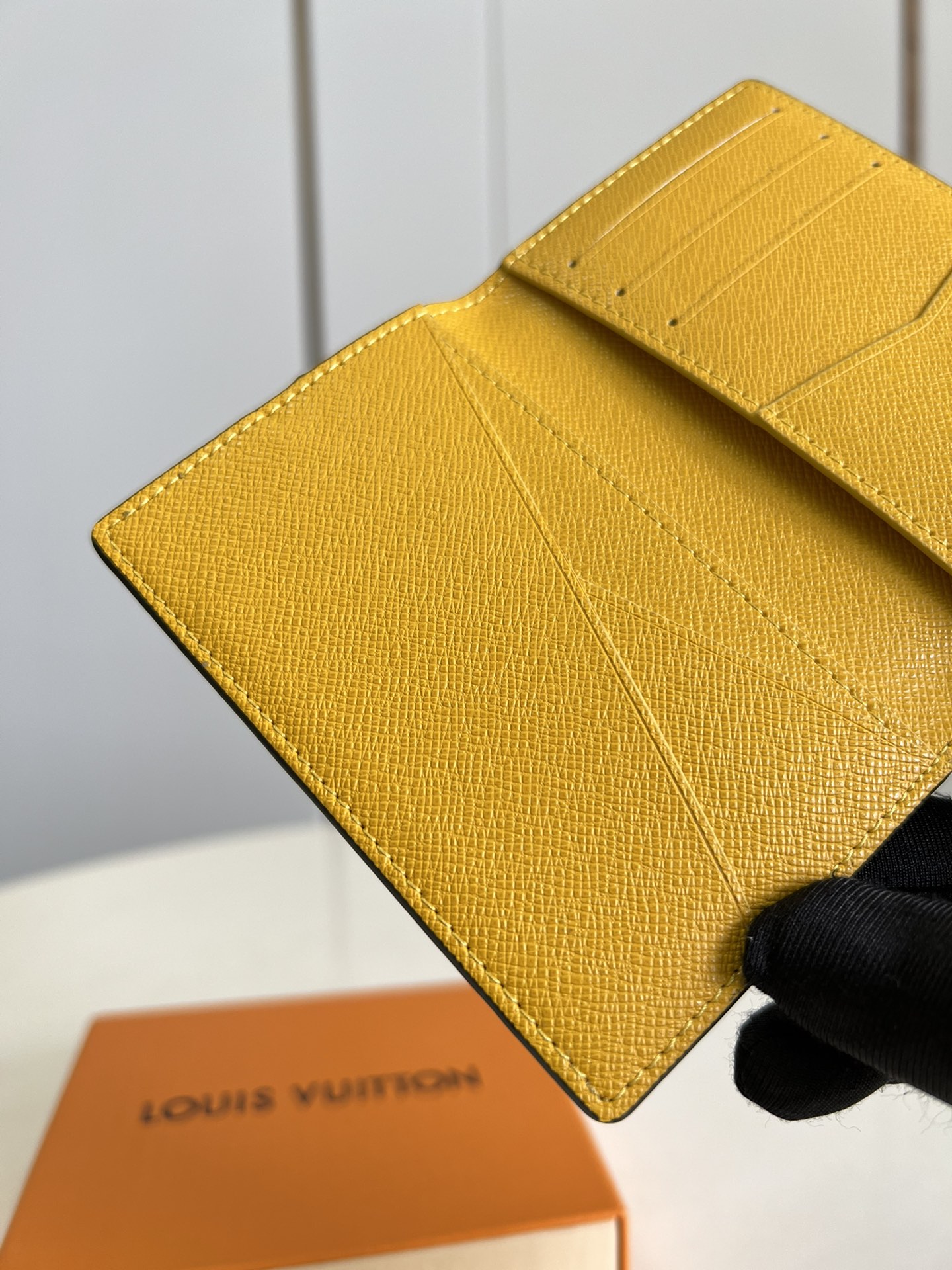 L*ouis V*uitton Bag Top Quality 8*11cm