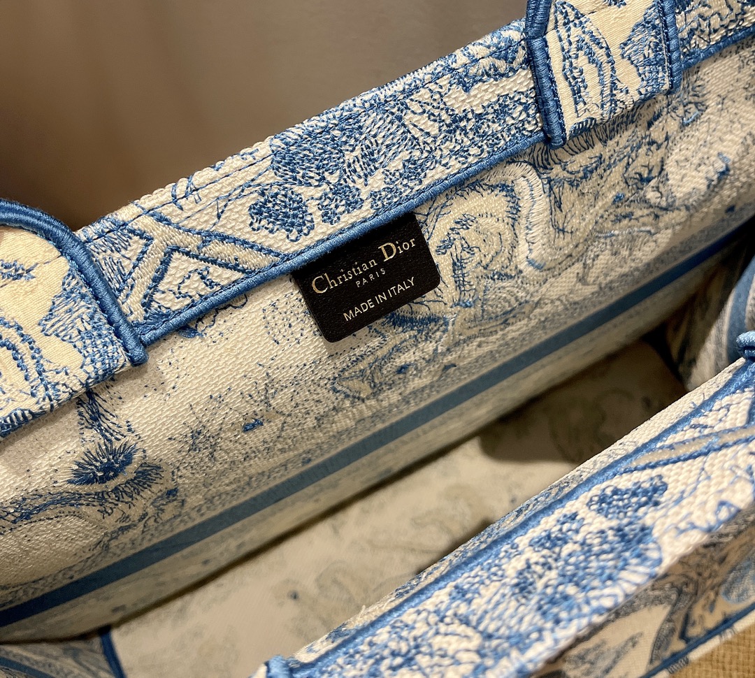 D*ior Bag Top Quality