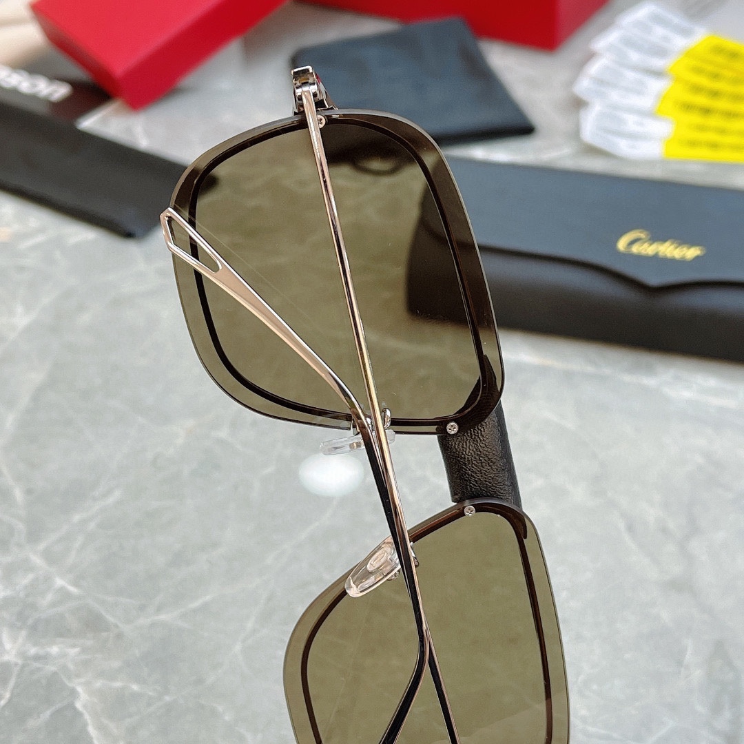 C*artier Glasses Top