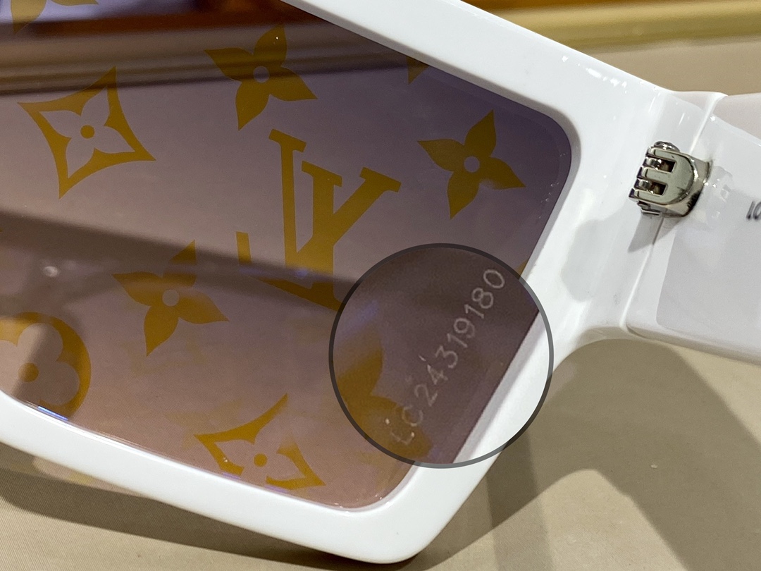 L*ouis V*uitton Glasses Top