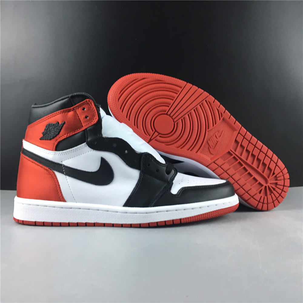 Air Jordan 1 satin WMNS BLACK TOE CD0461-016