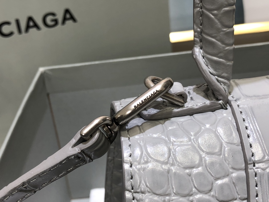 B*alenciaga Bag Top Quality