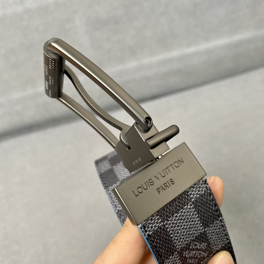 L*ouis V*uitton Belts Top Version