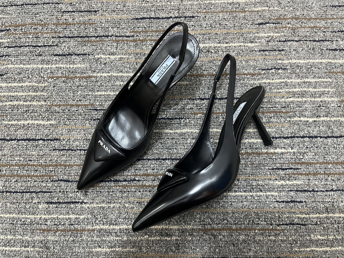 Women P*rada Top Quality Sandals