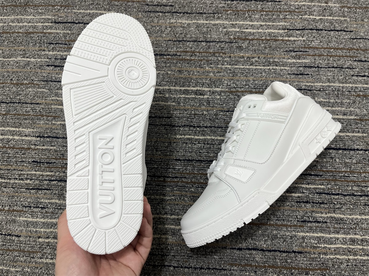 Men L*ouis V*uitton Top Sneakers