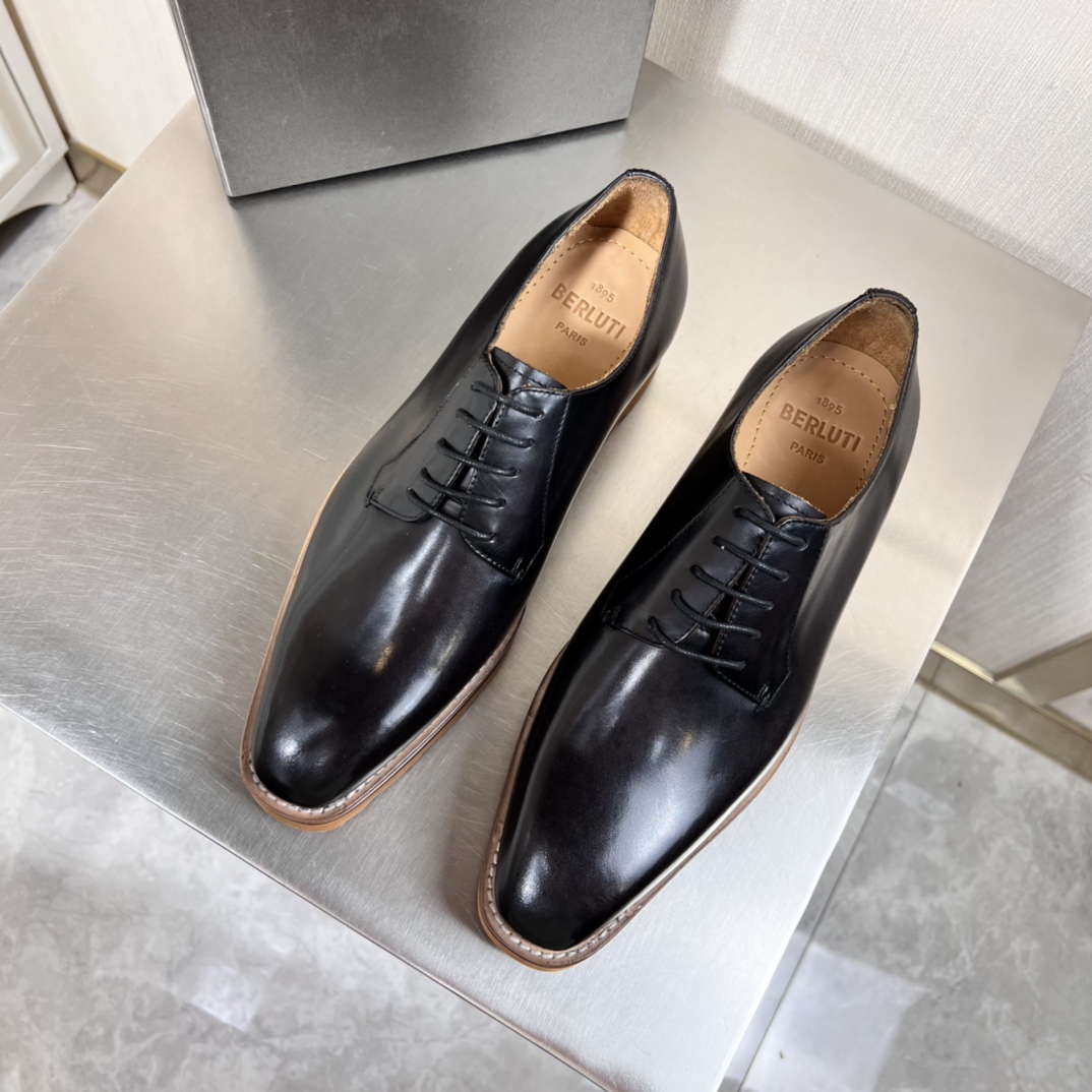 Men B*erluti Top Loafer