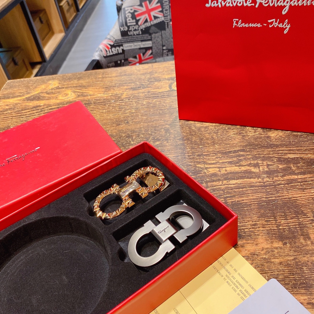 F*erragamo Top Version