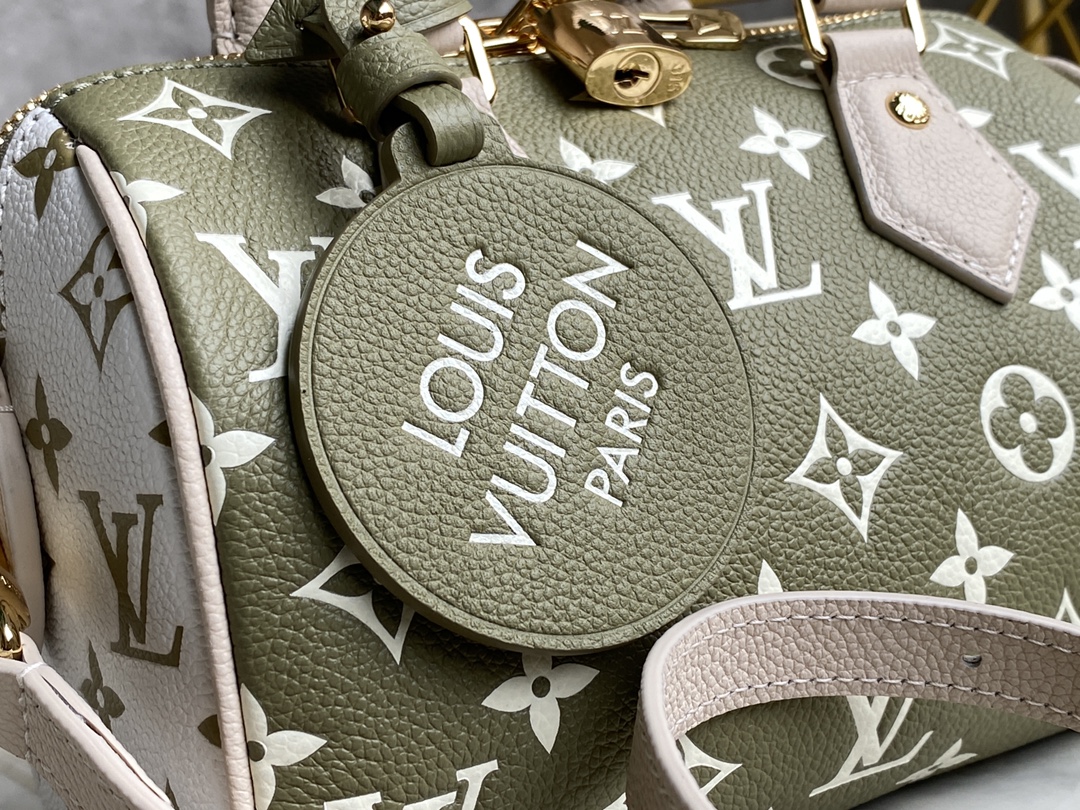 L*ouis V*uitton Bag Top Quality 20.5*13.5*12CM