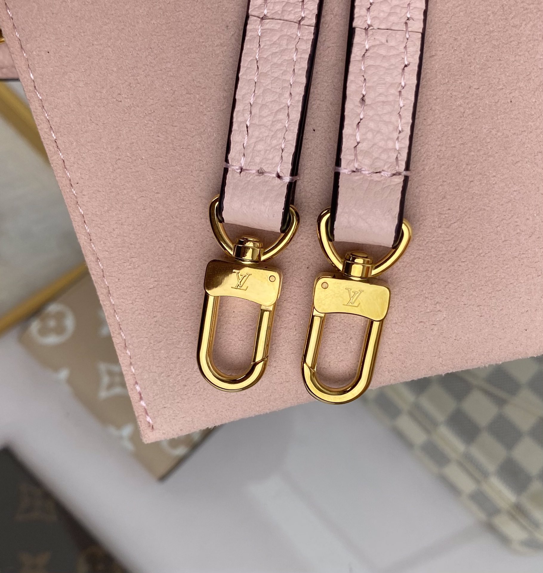 L*ouis V*uitton Top Bag 14*17*5cm