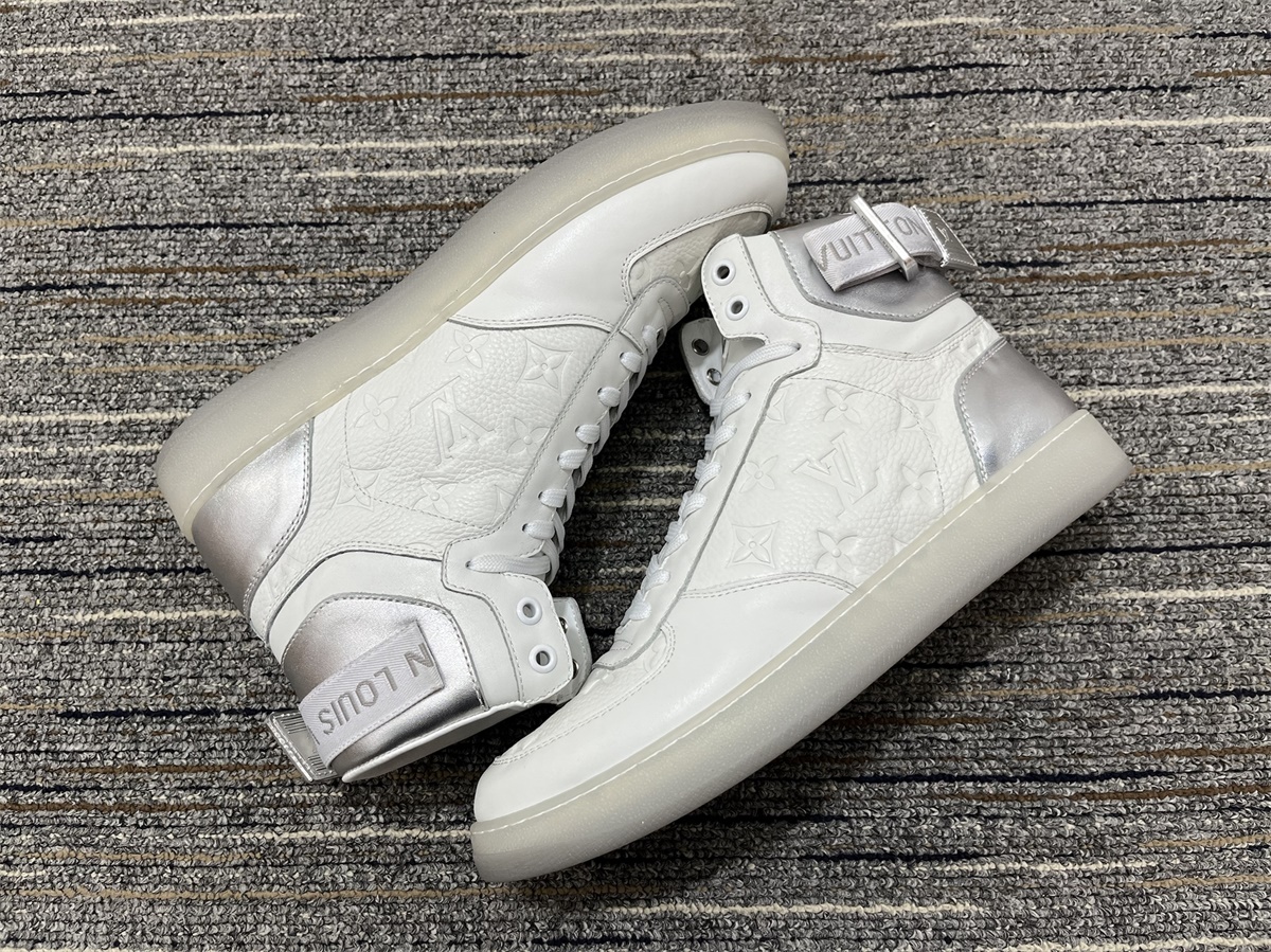 Men L*ouis V*uitton Top Sneakers