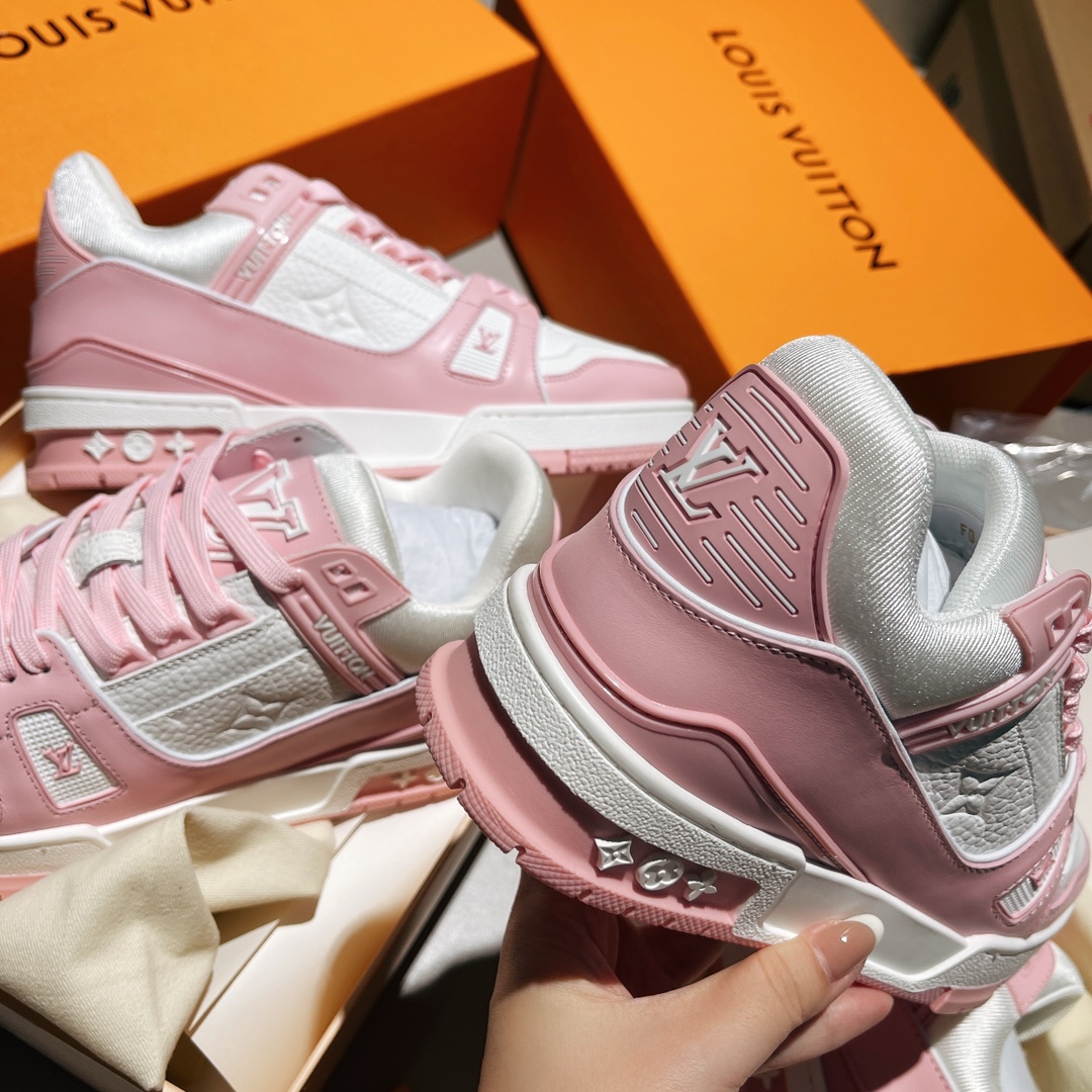 Women L*ouis V*uitton Top Sneakers