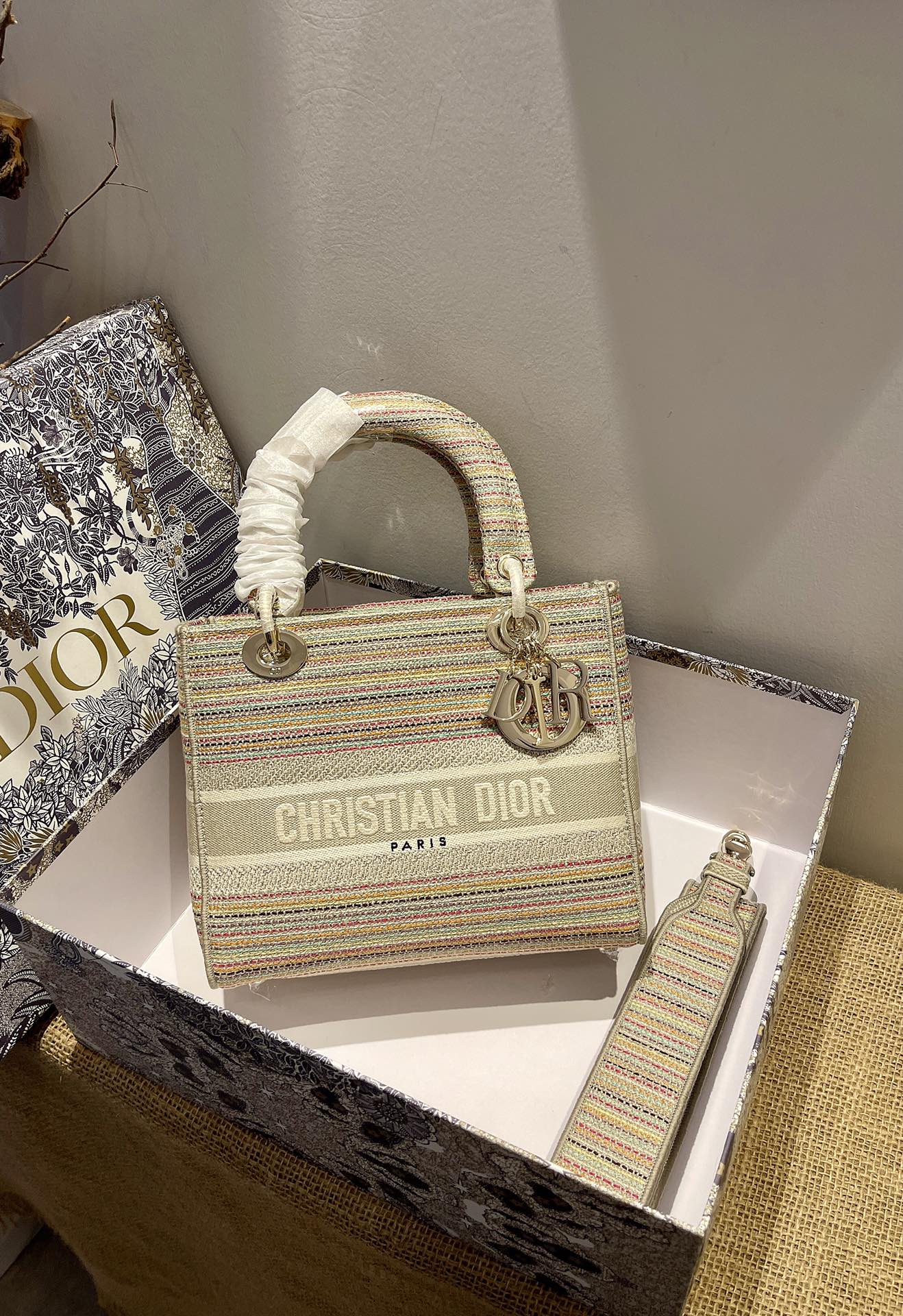 D*ior Top Bag 24*20*11cm