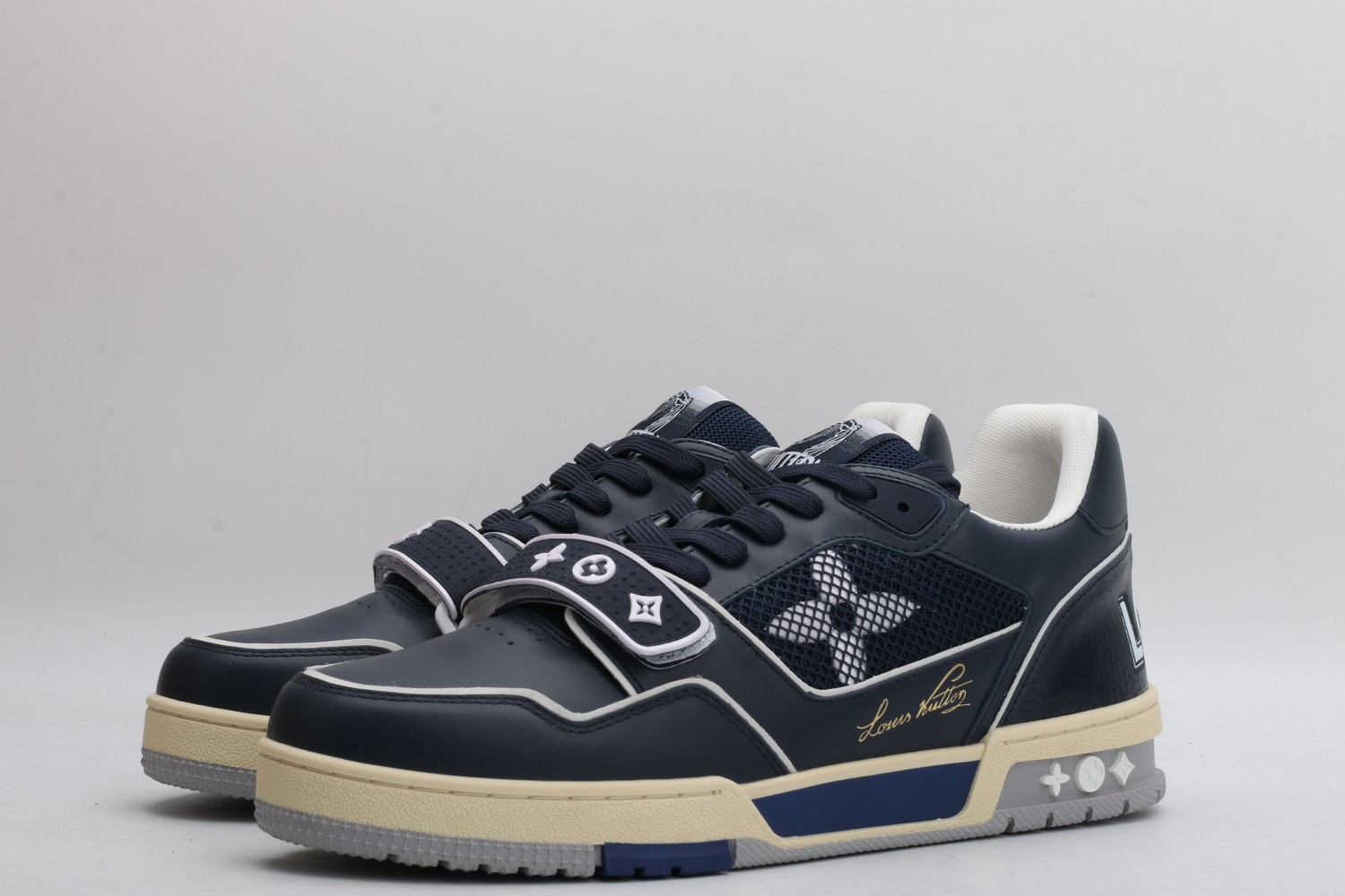 Men L*ouis V*uitton Top Sneaker