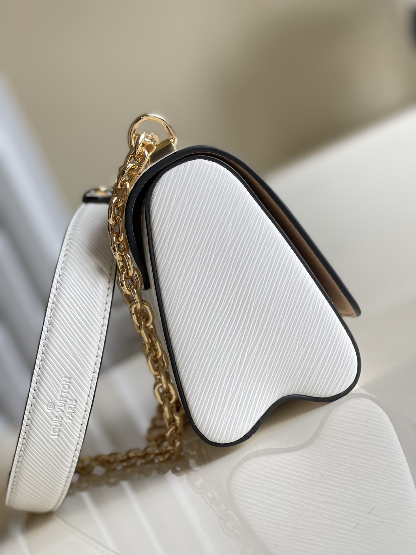 L*ouis V*uitton Bag Top Quality 18*15*9cm