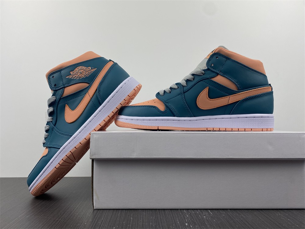 Air Jordan 1 Mid BQ6472-308