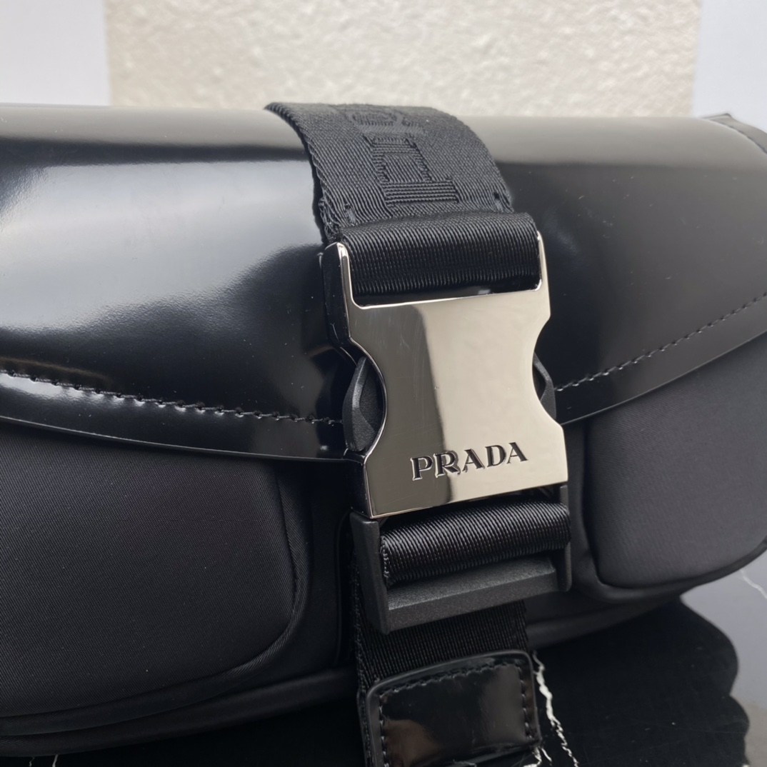 P*rada Top Bag 23*12.5*5.5cm