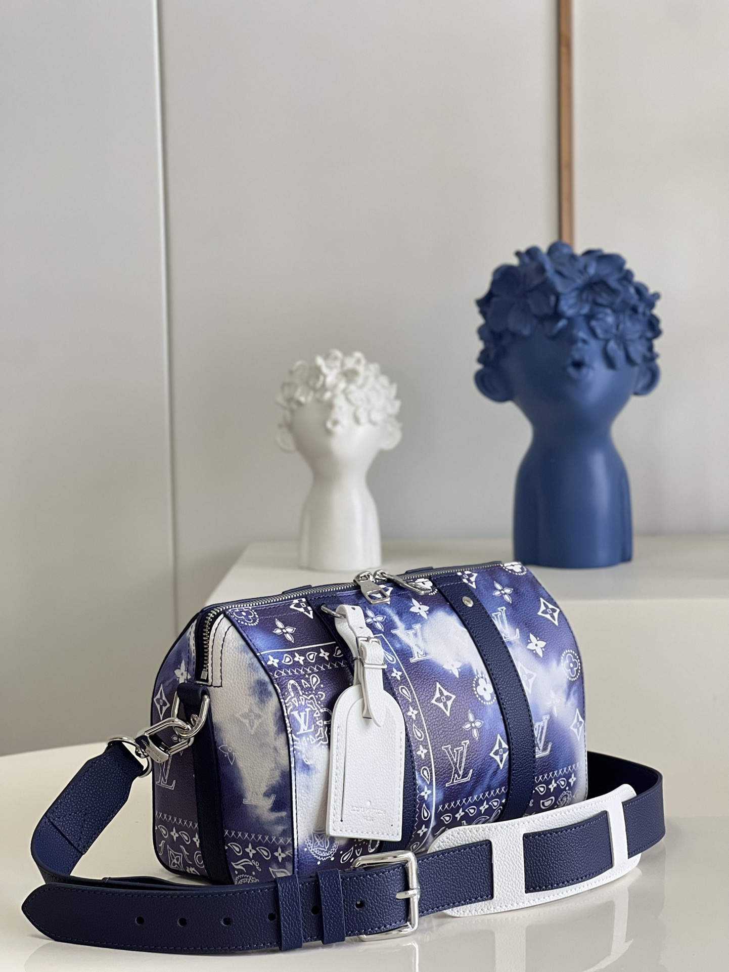 L*ouis V*uitton Top Bag 27*17*13cm