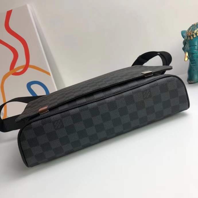 L*ouis V*uitton Top Bag