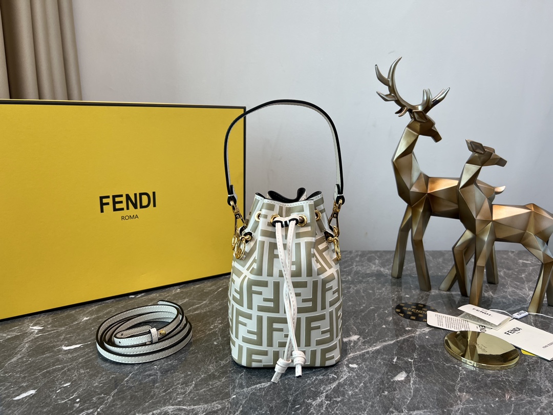 F*endi Bag Top Quality 12*10*18CM