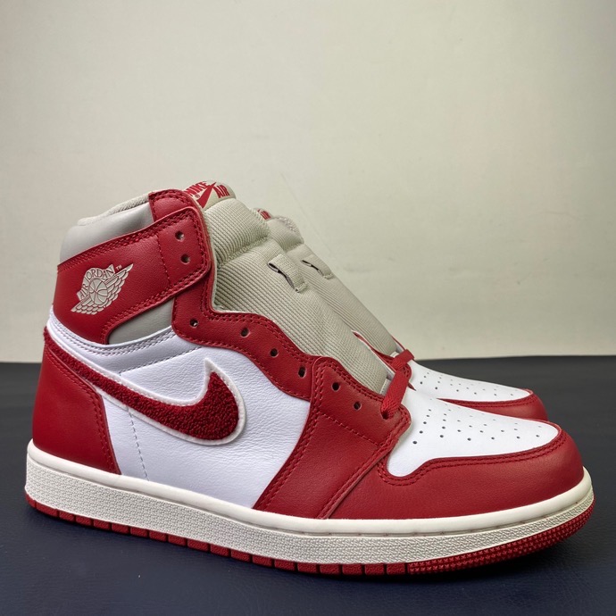 Air Jordan 1 High OG WMNS βNewstalgiaβ DJ4891-061