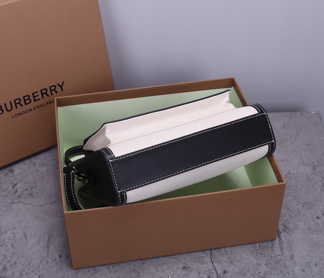 B*urberry Bag Top Quality 23*6*26.5cm