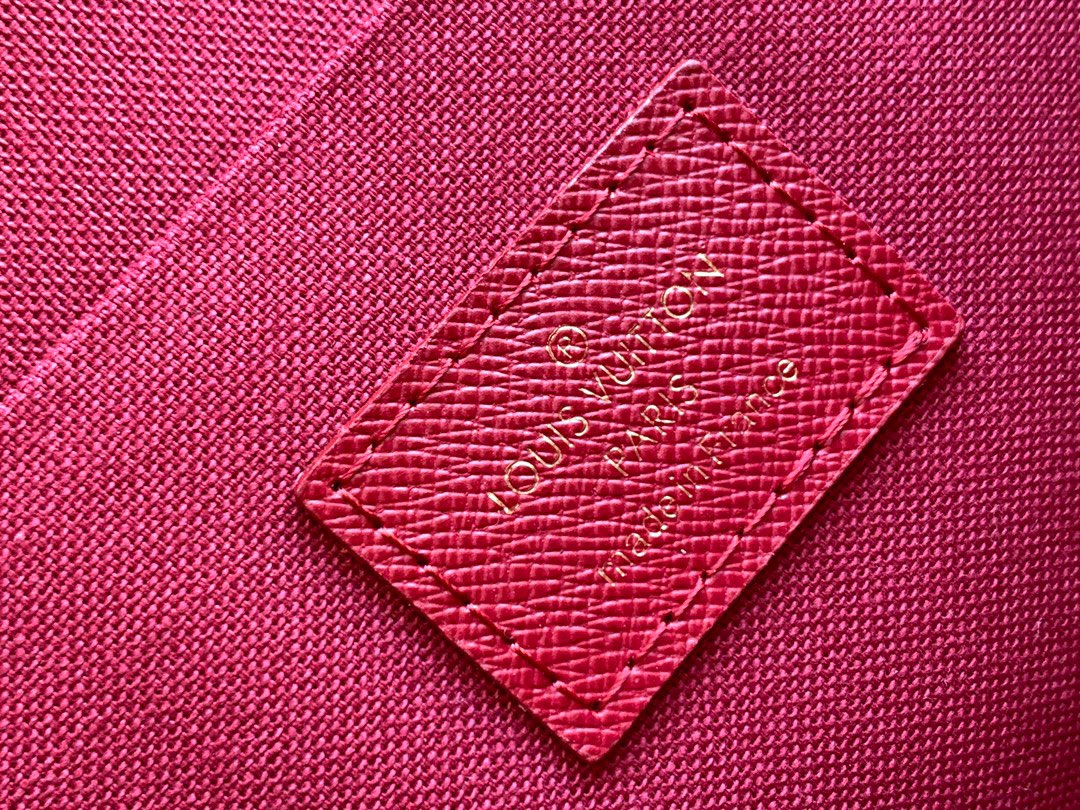 L*ouis V*uitton Bag Top Quality 21*12*3cm