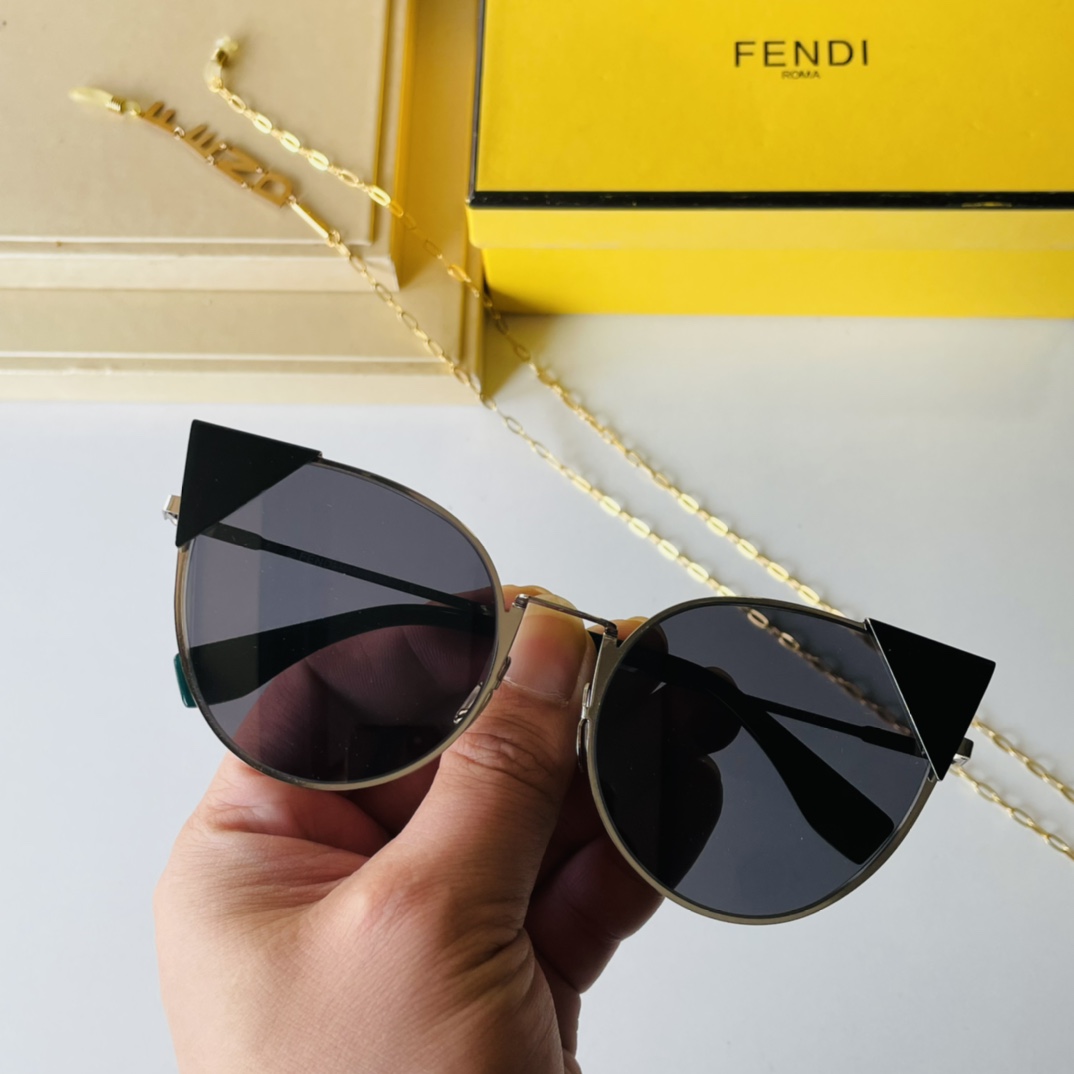 F*endi Glasses Top