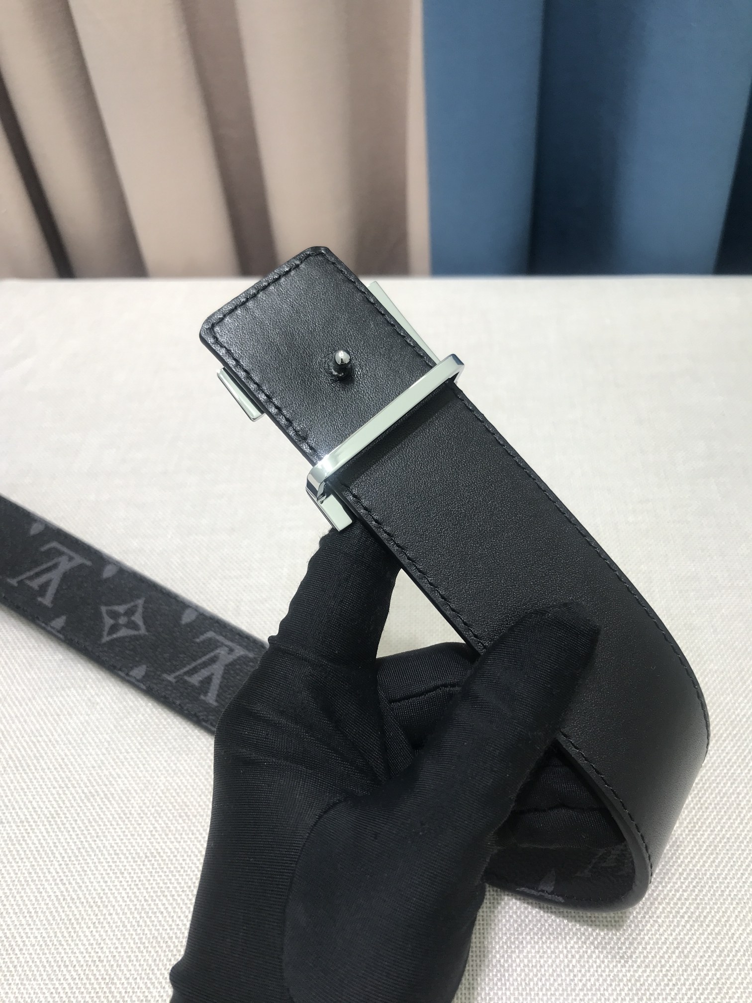 L*ouis V*uitton Belts Top Version