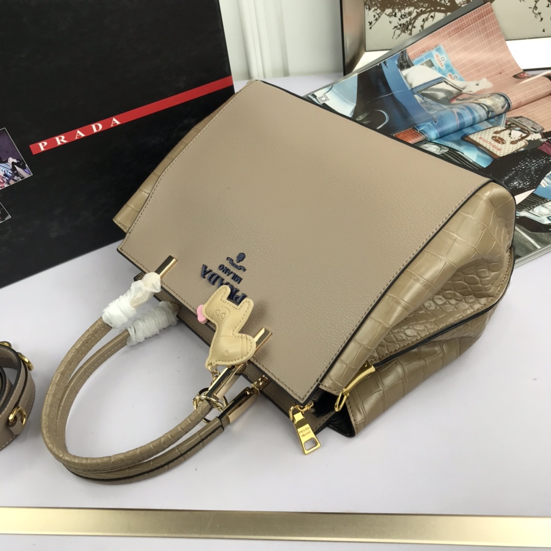 P*rada Top Bag 30*23*13cm