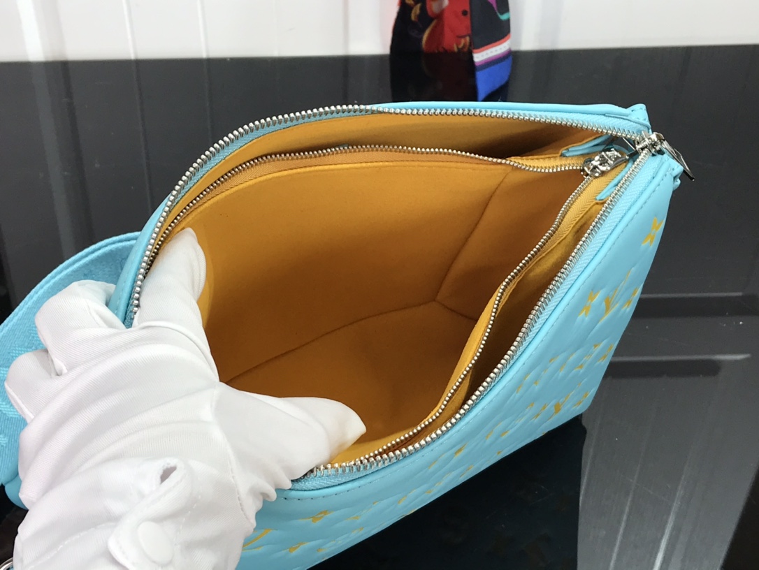 L*ouis V*uitton Top Bag 26*20*12cm