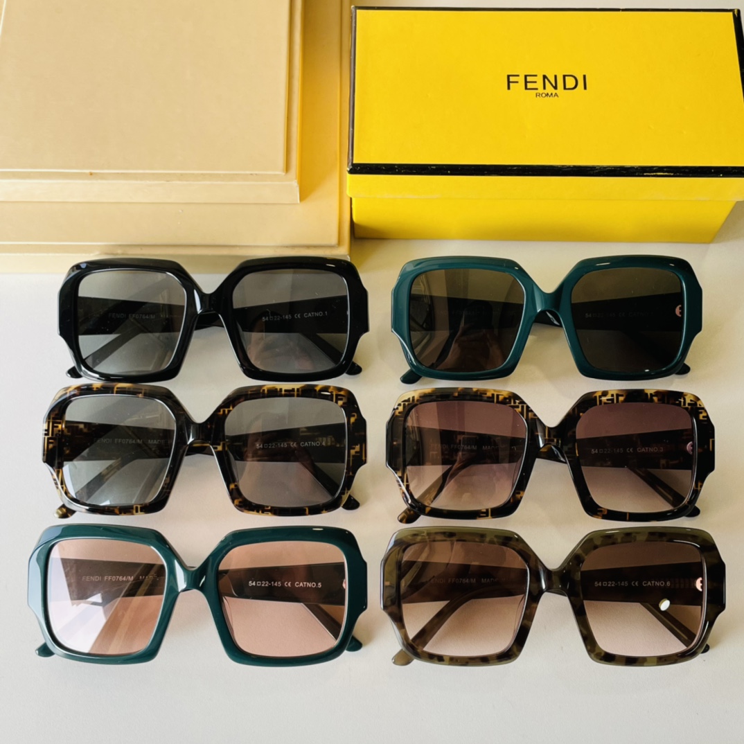 F*endi Glasses Top
