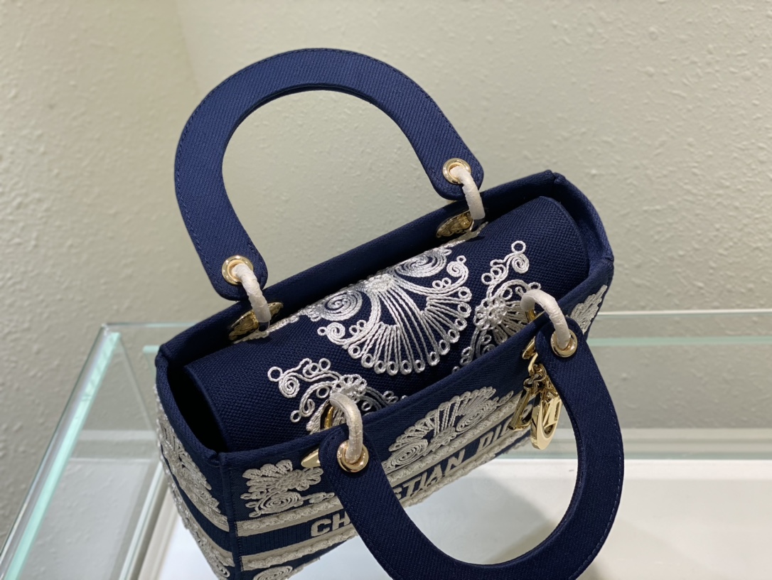 D*ior Bag Top Quality