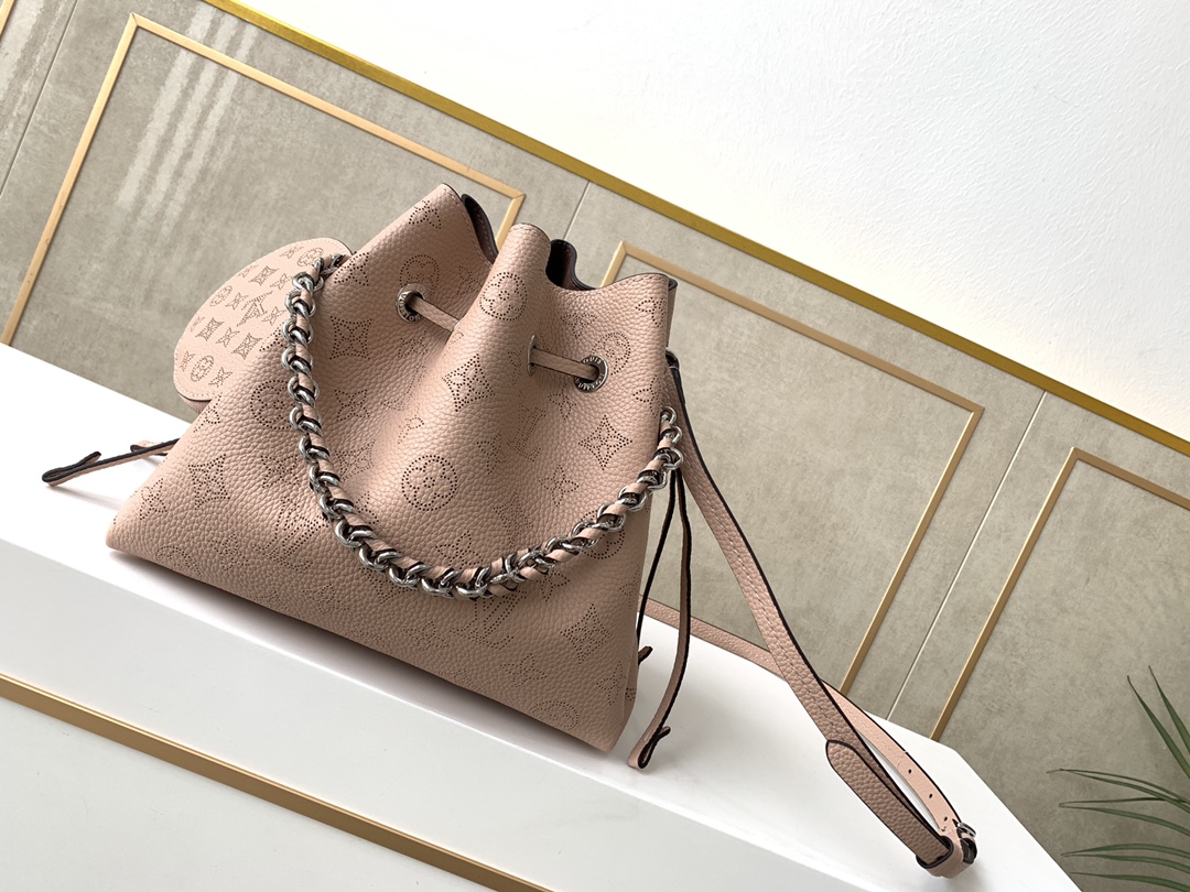 L*ouis V*uitton Top Bag 19 x 22 x 14 cm