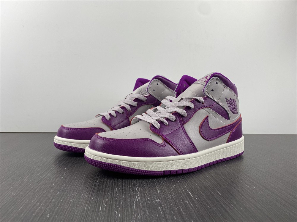 Air Jordan 1 Mid BQ6472-501