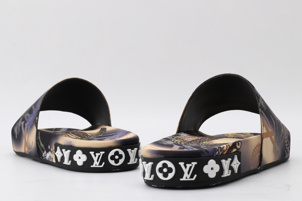 L*uis V*itton Sandals