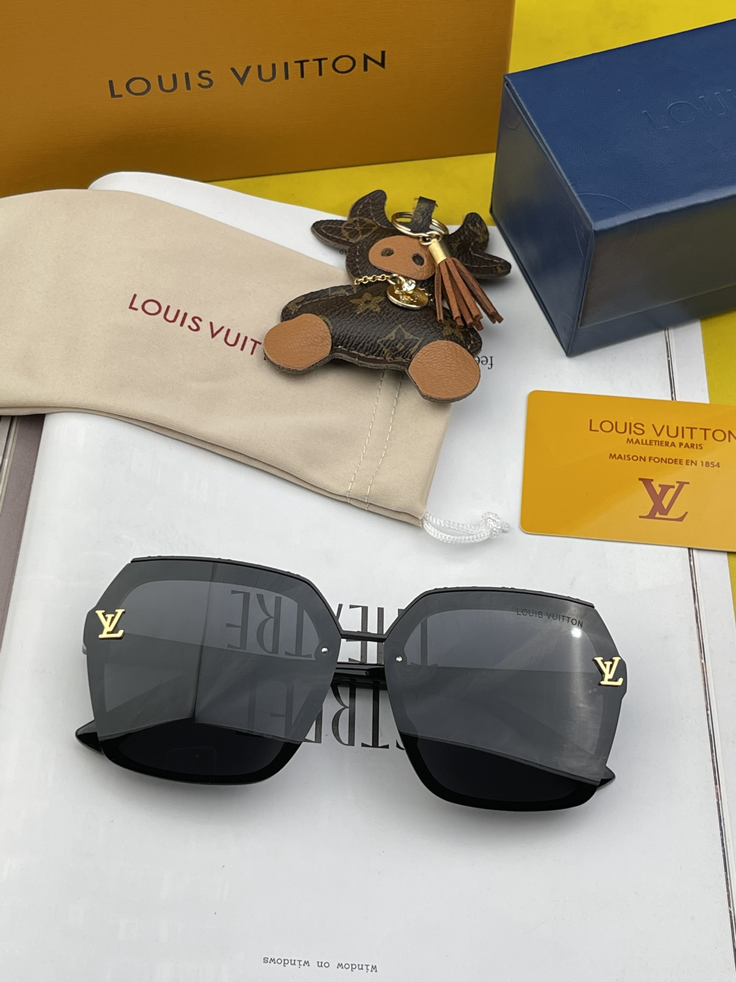 L*ouis V*uitton Glasses Top